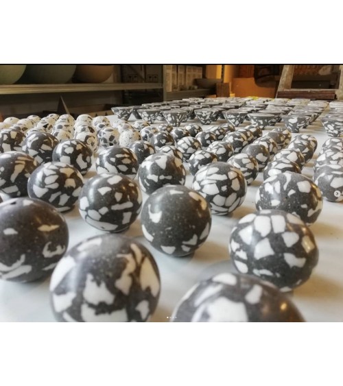 Concrete furniture knob - Urbi & Orbi Demenico Rocks Sphere - designer handle