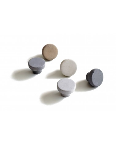 The complete range of Pomolo wall hooks by Urbi et Orbi