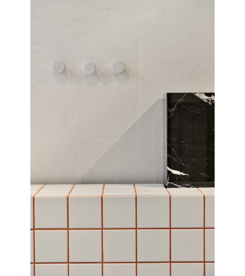 The complete range of Pomolo wall hooks by Urbi et Orbi