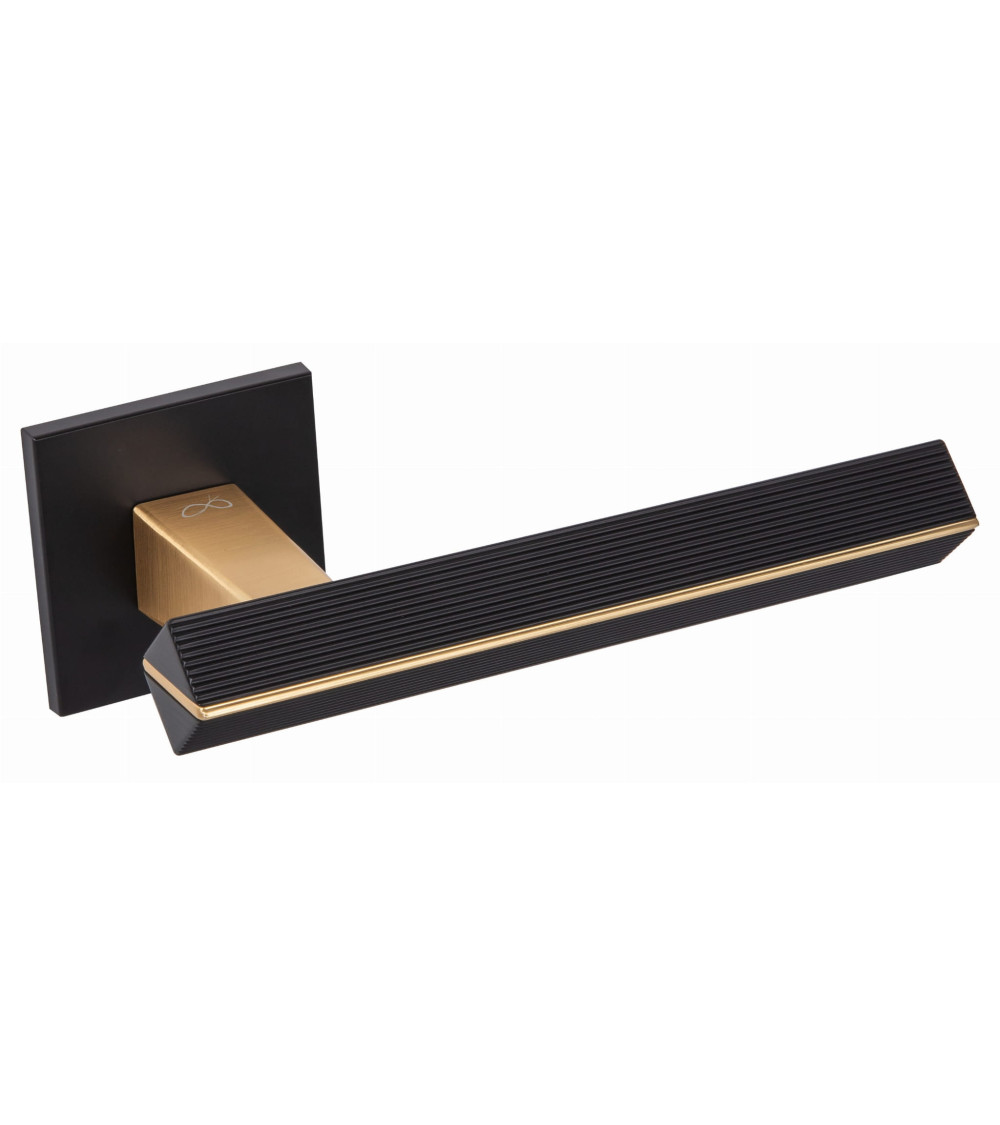 Textured CARRERA door handle design handle