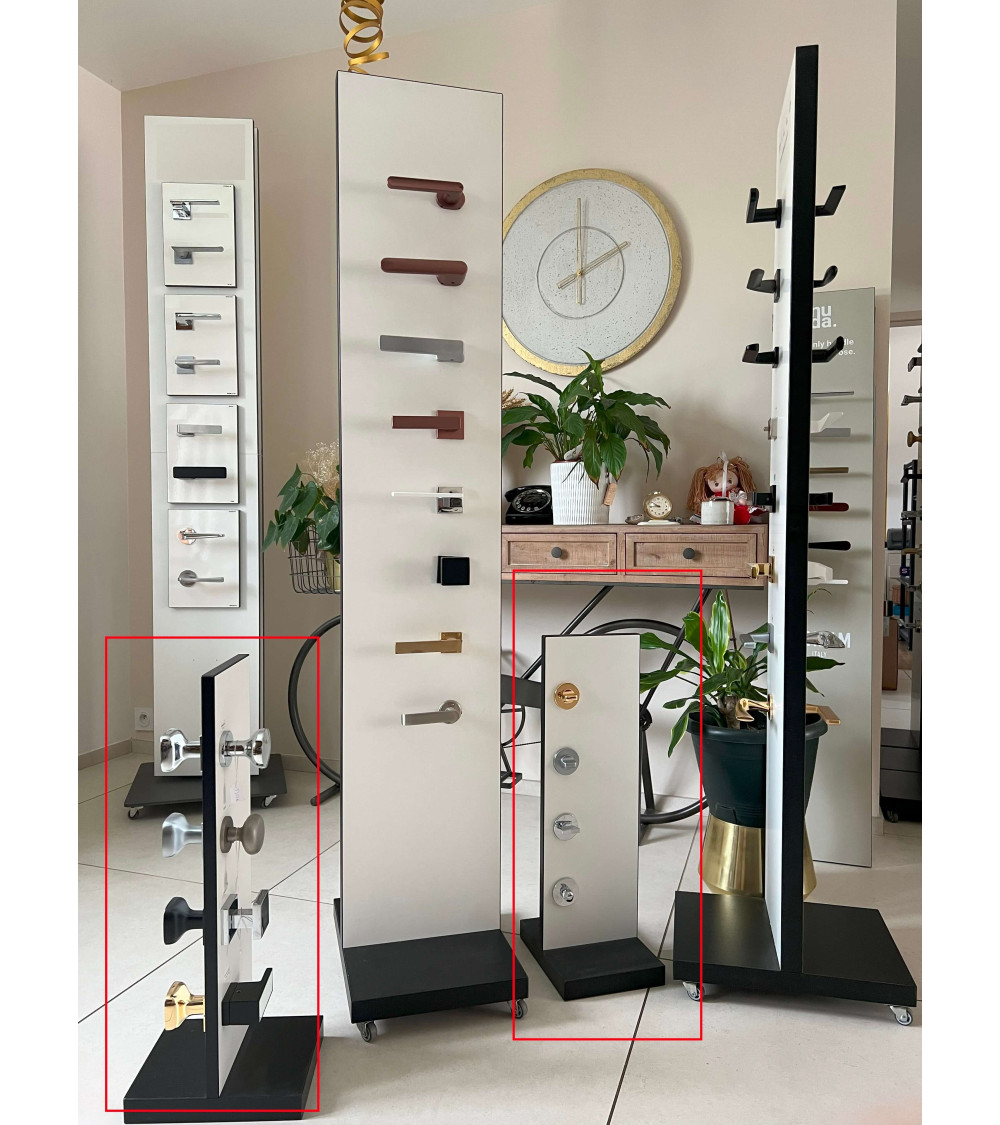 Small Display Panel with 8 Handles for Showroom
