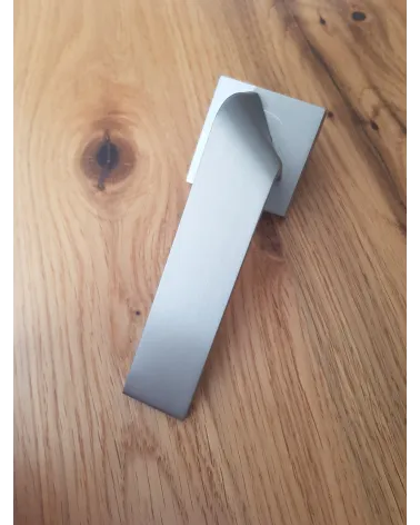 Buzz QR door handle on key I rose - designer hardware