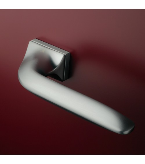 GLADIOLA satin chrome door handle design handle