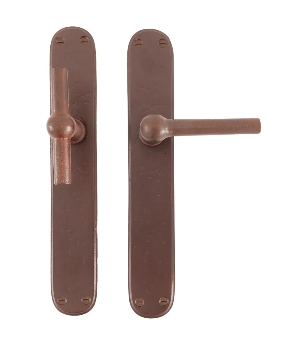 Rust Handles Rust finish door handle and vertical handle BECDF on plate - Milla