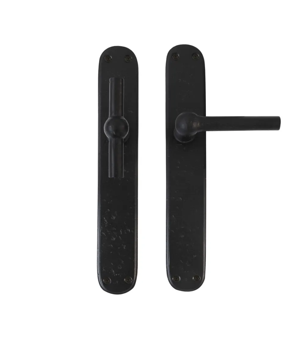 Rust door handle + rust vertical handle on BECDF iron plate - designer handle