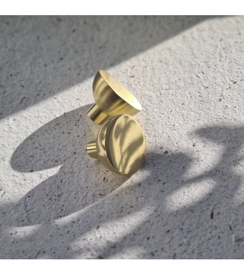 LUNA M polished gold furniture knob designer handle