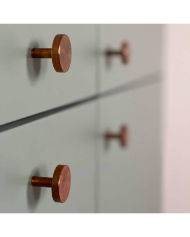 NENA M brass furniture knob design handle integrated into furniture