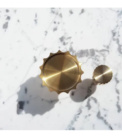 Brass Wall Hook Lexi - design handle