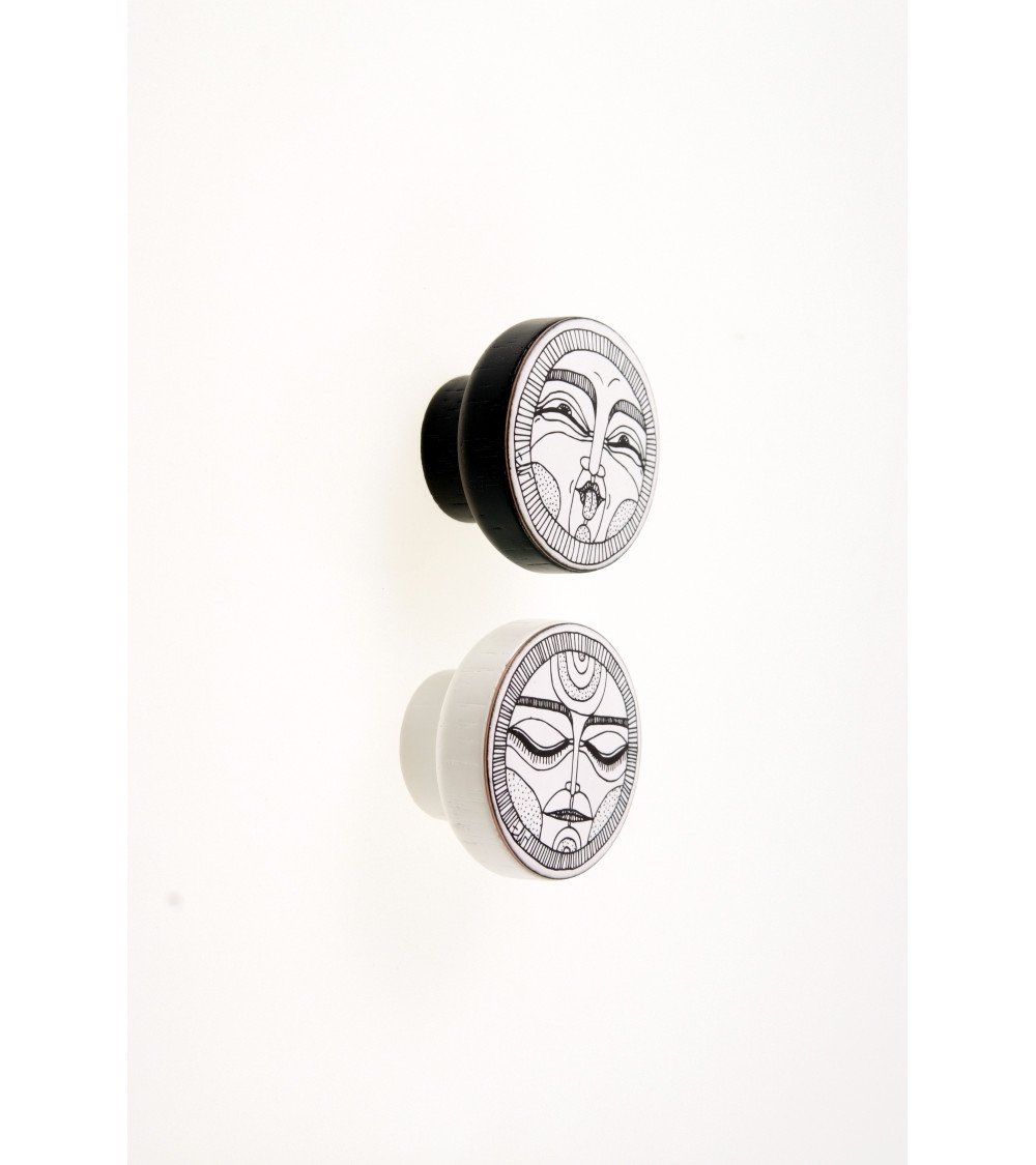 FACES Black & White Furniture Knob