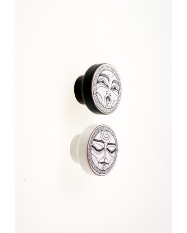 FACES Black & White Furniture Knob
