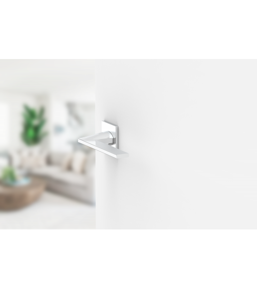 Polished chrome Harmony door handle design handle