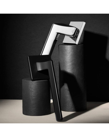 Black Door Handle for a sophisticated look - EVER Model
