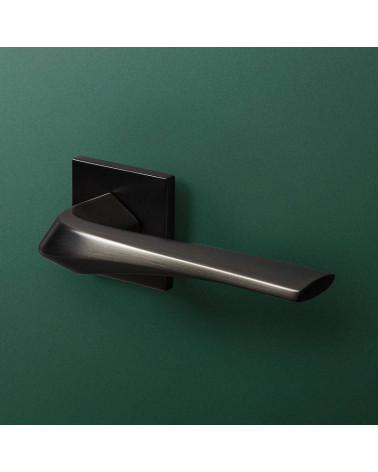 Heavy zamak door handle designer handle mounted on a plate