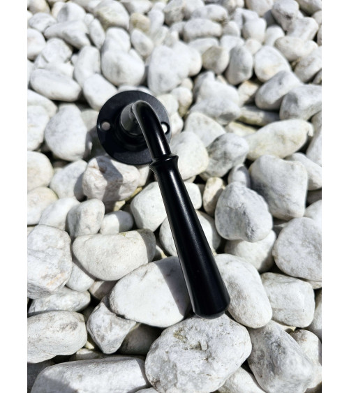Black HINON door handle round - design handle