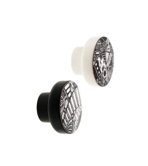 COSMOS Black & White cabinet knob