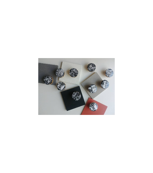 COSMOS Black & White cabinet knob