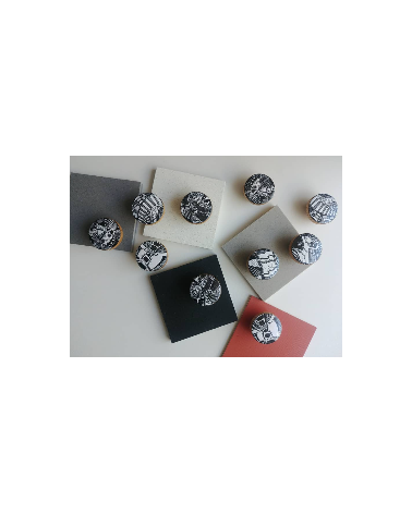 COSMOS Black & White cabinet knob