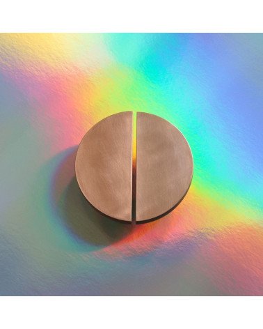 Circular Cabinet Handle in Wood and Copper