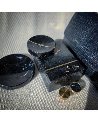 Brass furniture knob 01 design handle with jewellery and a box