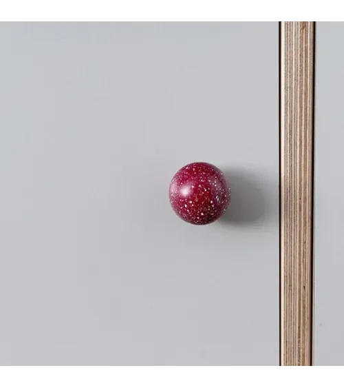Beech wood furniture knob in wine red/white Mix designer handle