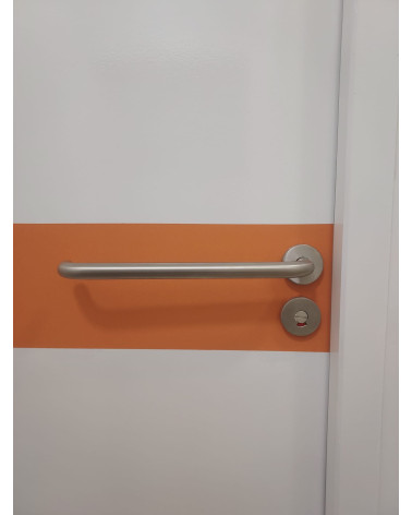 Extended ergonomic handle for elderly and persons with reduced mobility (PRM)