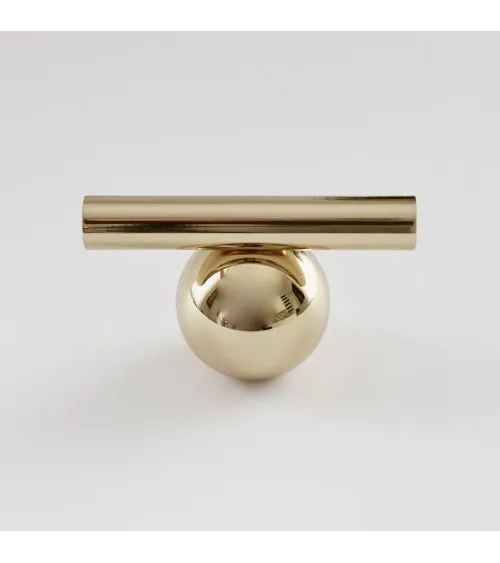 Furniture knob in shiny chrome brass, model 04