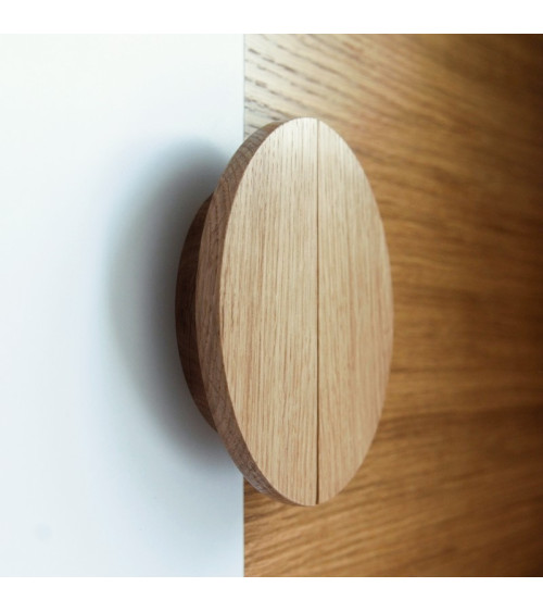 Semi-circular wooden furniture handle