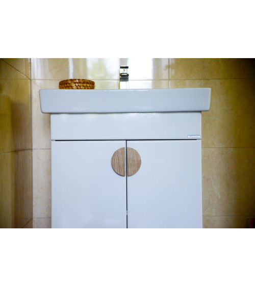 Semi-circular wooden furniture handle