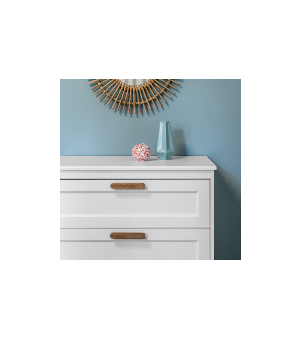 Basic elongated wooden furniture handle