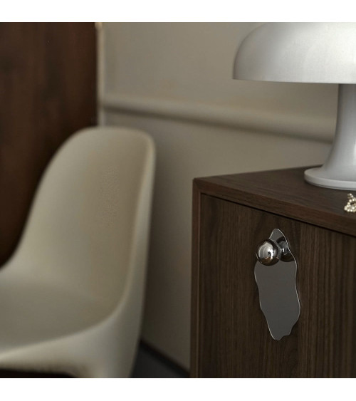 Oyster chrome furniture handle