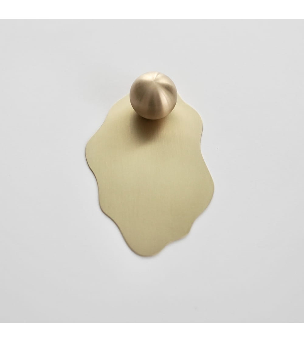 Oyster brushed brass furniture handle