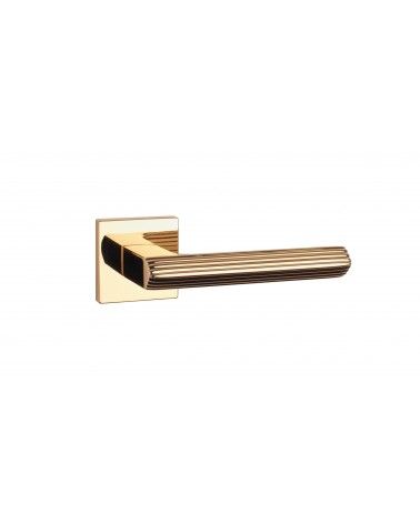 LARICE polished gold door handle design