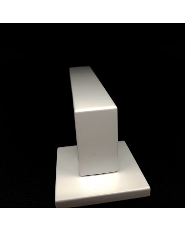 WARNA white door handle designer handle close-up view