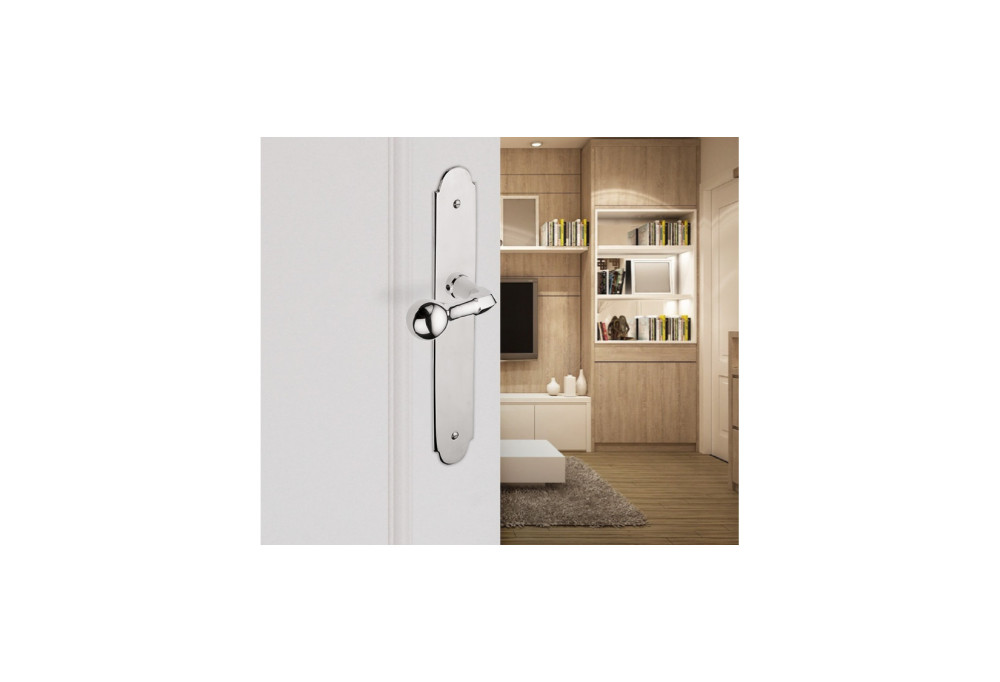 Which products should you avoid on lacquered handles?