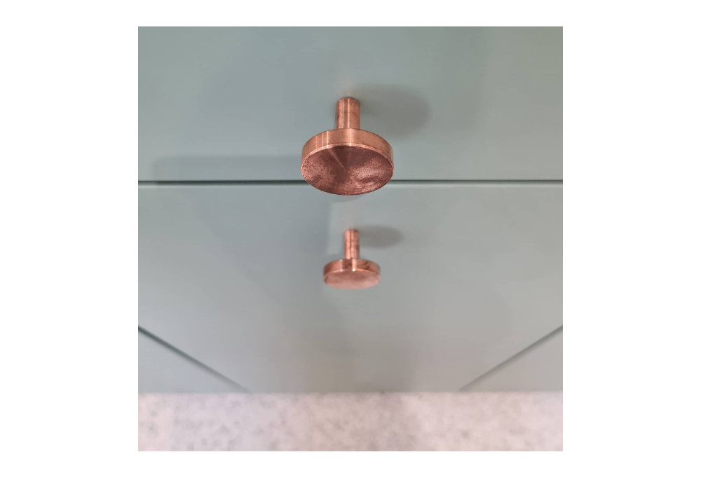 Natural copper for patinated handles
